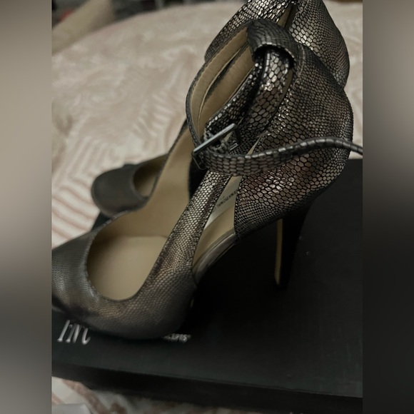 INC International Concepts, Lucy, snakeskin design - Picture 1 of 8